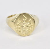 Siegelring mit Gravur in Gold