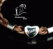 Armband aus Pferdehaar- R08-mit einem Herz-2 Hülsen und einer Gravur
