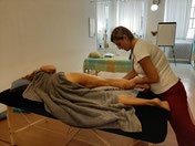 Atelier formation massage femme enceinte en binôme Saint-Germain-en-Laye