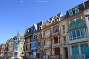 Somme Groupes - Voyages en groupes - Agence de voyages - Réceptif - Somme - Groupes - Séjour - Hauts de France - Amiens - Nature - Découverte - Patrimoine - Château de Rambures - Falaises - Mers-les-bains - Ault - Baie de Somme en groupe 