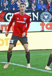 Neu in Kiel: Verteidiger Phil Neumann - Foto: pin
