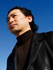 飯田譲治監督