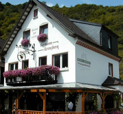 Gästezimmer im Weingut Sermann-Kreuzberg in Altenahr