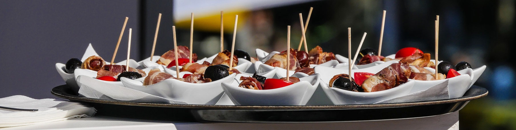 Tapas kookles, tapas, koken, leren koken, petisco, olijven, kaas, ham, chourico, kookschool algarve, kulinarium academie, martins kulinarium, carvoeiro, lagoa, algarve, portugal, voorgerechten,