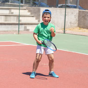 enfant compétition tennis