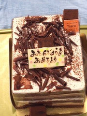 今日お誕生日の人がいたので