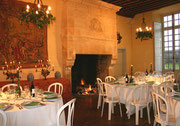 Après votre visite, déjeuner dans la salle des Princesses du Château de Condé [cliché Château de Condé - AyPR - Condé en Brie - Sud Aisne 02]