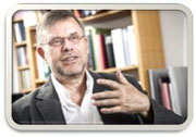Gunter Dueck bei einem Vortrag