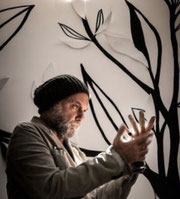 Erick Ifergan artiste international, artiste belles rives, serial dreamer, Chateau Saint-Martin, Grasse, Art gallery South of France, Biot Provencceramique, sculpture en ceramique, jardin parfumé, artiste réalisateur, photographe, cinéaste, l'arbre de vie