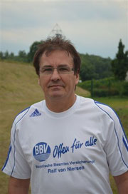 Trainer Ralf van Niersen