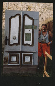 Das alte Türblatt des Hauses Nr. 67