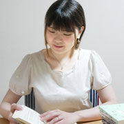 「つわり百首 岡本由貴 歌集」著者の画像