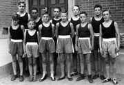 Untere Reihe v.l.n.r.: Voss, Müller, Trepper, Sadlowski, Drafz, Jung Hintere Reihe v.l.n.r.: Höpken, Krissel, Wrobel, Stratmann, Stolzenburg