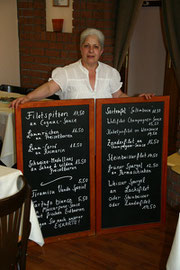 Vanda mit den Spezialitätentafeln