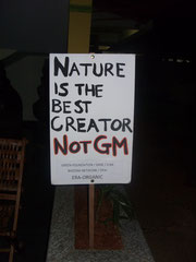  “Green Path” environmental hotel after a demonstration against GMOs: “Nature is the best Creator, not GM”