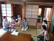 Oさんを囲んで和やかに自己紹介