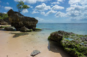 Strandszenerie am Pantai Padang Padang bei Uluwatu, Südbali. Foto: Klaus Schoerner