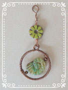 Wirework-Kupfer-Anhänger mit grünen, böhmischen Perlen