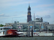 Nochmals der markante Turm der Kirche St. Michael