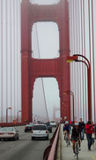 San Francisco Golden Gate Bridge: Im Sommer sehr oft im Nebel