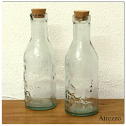 BOTELLAS LECHERAS VIDRIO TAPA CORCHO/ 2 UNIDADES / REF: DEC/ Arriendo $ 4.000  C/U/ Garantía $ 20.000 C/U 