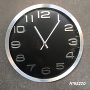RELOJ PARED NEGRO / ARRIENDO: $6.000 / GARANTIA: $15.000