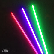 TUBOS LED COLORES CON ENCHUFE / ROJO-MORADO (2) - VERDE / MEDIDAS: 120 CMS LARGO/ ARRIENDO: $4.000 C/U / GARANTÍA: $10.000 C/U