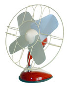 VENTILADOR PHILLIPS ROJO RETRO/ REF: DEC/ Arriendo $ 10.000  / Garantía $ 35.000 