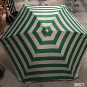 QUITASOL  NYLON RAYAS VERDE Y BLANCO / STOCK: 2 UNIDADES / ARRIENDO: $6.000 C/U / GARANTÍA: $15.000 C/U