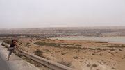 Nous traversons un premier oued sur un nouveau pont