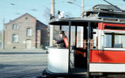 historischer Wagen Nr. 69 bei der Fahrt in Richtung ZH