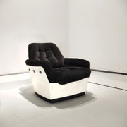 Airborne International Fibreglass Lounge Chair, France, 1969 - PN.Modern pnmodern