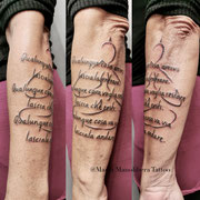 lettering tattoo by Mauri Manolibera Tattoo - freehandtattoo / Mauri's Tattoo&Gallery, Borgomanero (Italia)