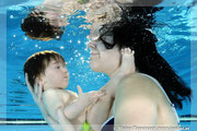 Babyshooting unter Wasser, Unterwasserbabyfoto, Baby unter Wasser, Unterwasserfotografie, Babyschwimmen