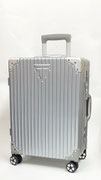 トランク131　アルミキャリー付き　370×230×540　￥4,000 ＊機内持ち込みサイズ＊キズあり＊