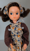 Gauntlet Fleur with painted lashes, outfit Basic Fleur