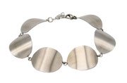 Armband Edelstahl gebogene Plättchen matt