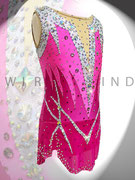 Süßes Kürkleid in Pinktönen mit viel Strass- und Annähsteinen/ Gr. 134/ Seitenansicht
