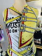 Kürkleid `Show must go on´