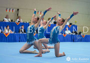 Kürkleider für Akrobatik Trio