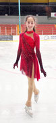 Eiskunstlaufkleid mit `Herzrücken`