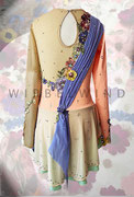 Süsses Kürkleid in zarten Farben mit gestickten 3D Blüten und Schärpe/ Gr. 140-146/ Rückenansicht