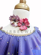 Kürkleid mit 3D Blüten
