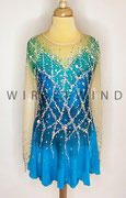 Kleid mir türkis-grünem Farbverlauf, viele hochwertige Strass- und Annähsteine, Gr. XS, Vorderansicht