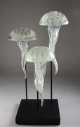Nicolas Laty- 3 méduses-fluorescentes _Verre soufflé- Galerie Gabel-Biot