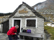 Capanna Bardughè 1638 m (Monti di Vogorno)