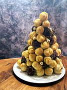 Croquembouche mit Lebkuchen und Vanille Füllung 