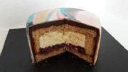 Spekulatius Kuchen, gefüllt mit Kokoscreme und Sauerkirsch-Gelee