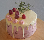 Winterliche Himbeertorte
