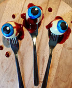 Halloween Part 2; Cake Pops mit Vanille und Blaubeeren